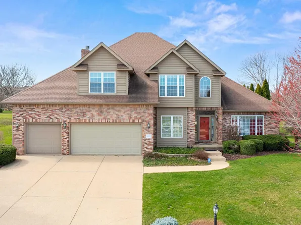 10415 N Trails Edge Dr, Peoria, IL 61615