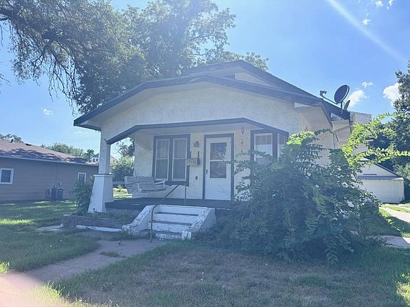 4th image of 305 Pope Ave