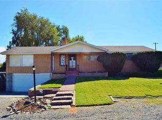 611 W 24th Pl, Kennewick, WA 99337