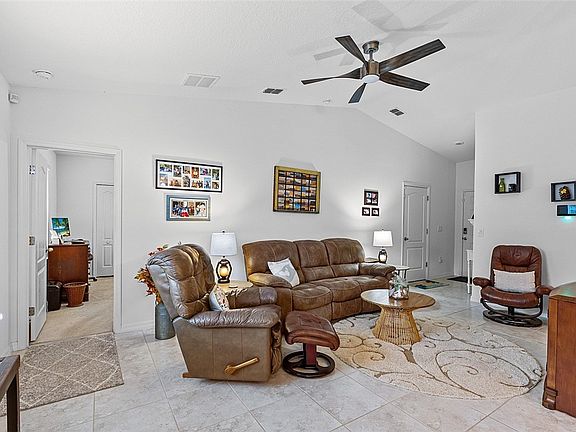 4th image of 8835 105th Ct