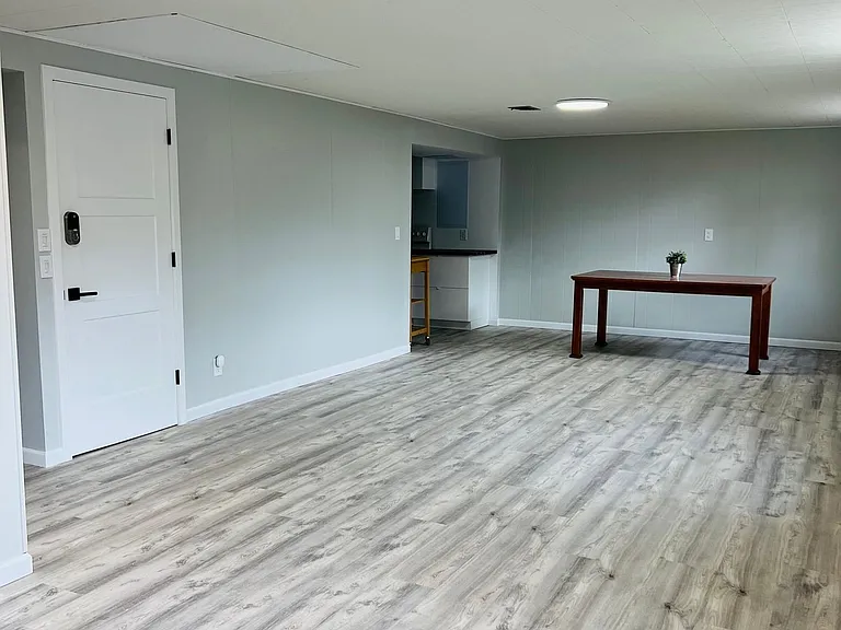 6435 Allison St — Photo 9