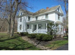 3417 Wilson Cambria Rd, Wilson, NY 14172