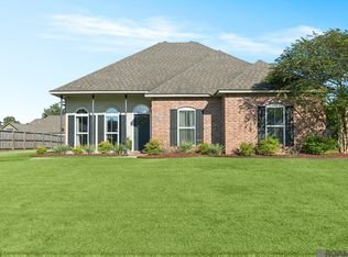 13102 Oak Knoll Dr, Geismar, LA 70734