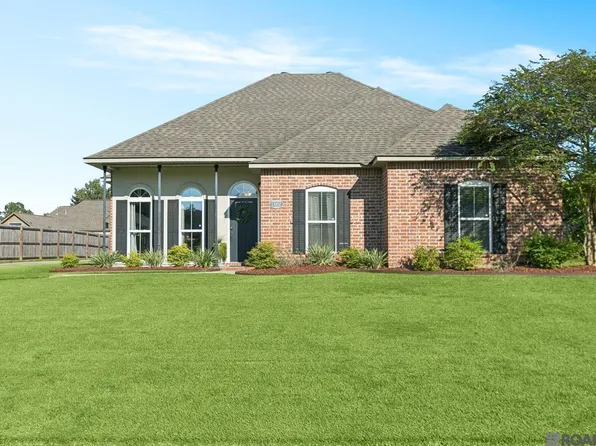 13102 Oak Knoll Dr, Geismar, LA 70734