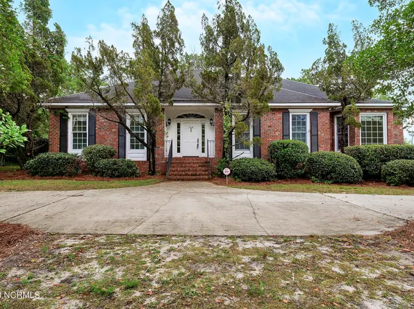 2006 Graymont Drive, Wilmington, NC 28403