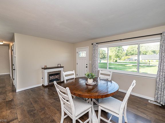 3rd image of 2526 Circle Dr