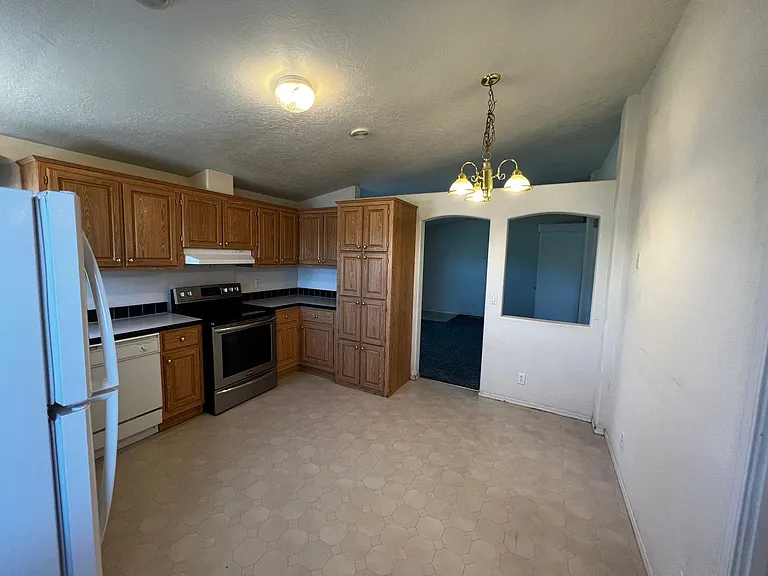 3040 SW River View Dr — Photo 4