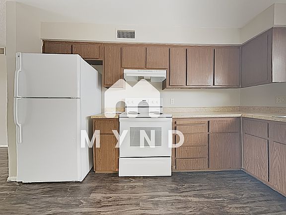 5th image of 4912 N 72nd Ave
