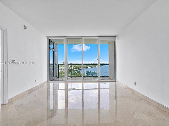 5th image of 601 NE 36th St APT 908
