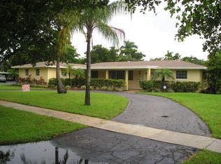 6220 SW 5th Ct, Plantation, FL 33317