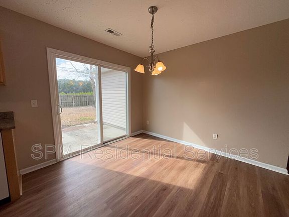 5th image of 9497 Huckabee Ct NE
