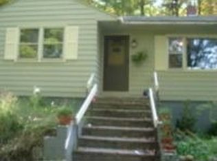 398 Washington St, Rochester, NH 03839