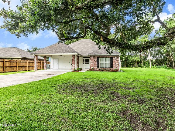 2nd image of 307 Teakwood Dr