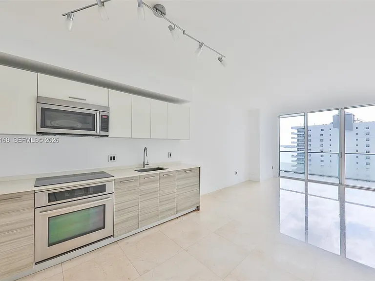 1300 Brickell Bay Dr #1206 — Photo 3