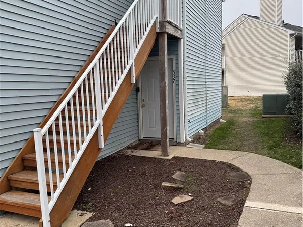 537 Pier Ct, Virginia Beach, VA 23462