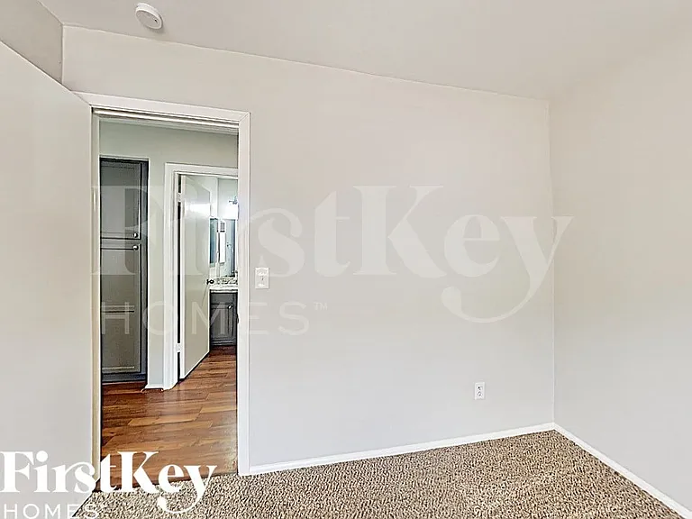 3167 W Foothill Dr — Photo 12