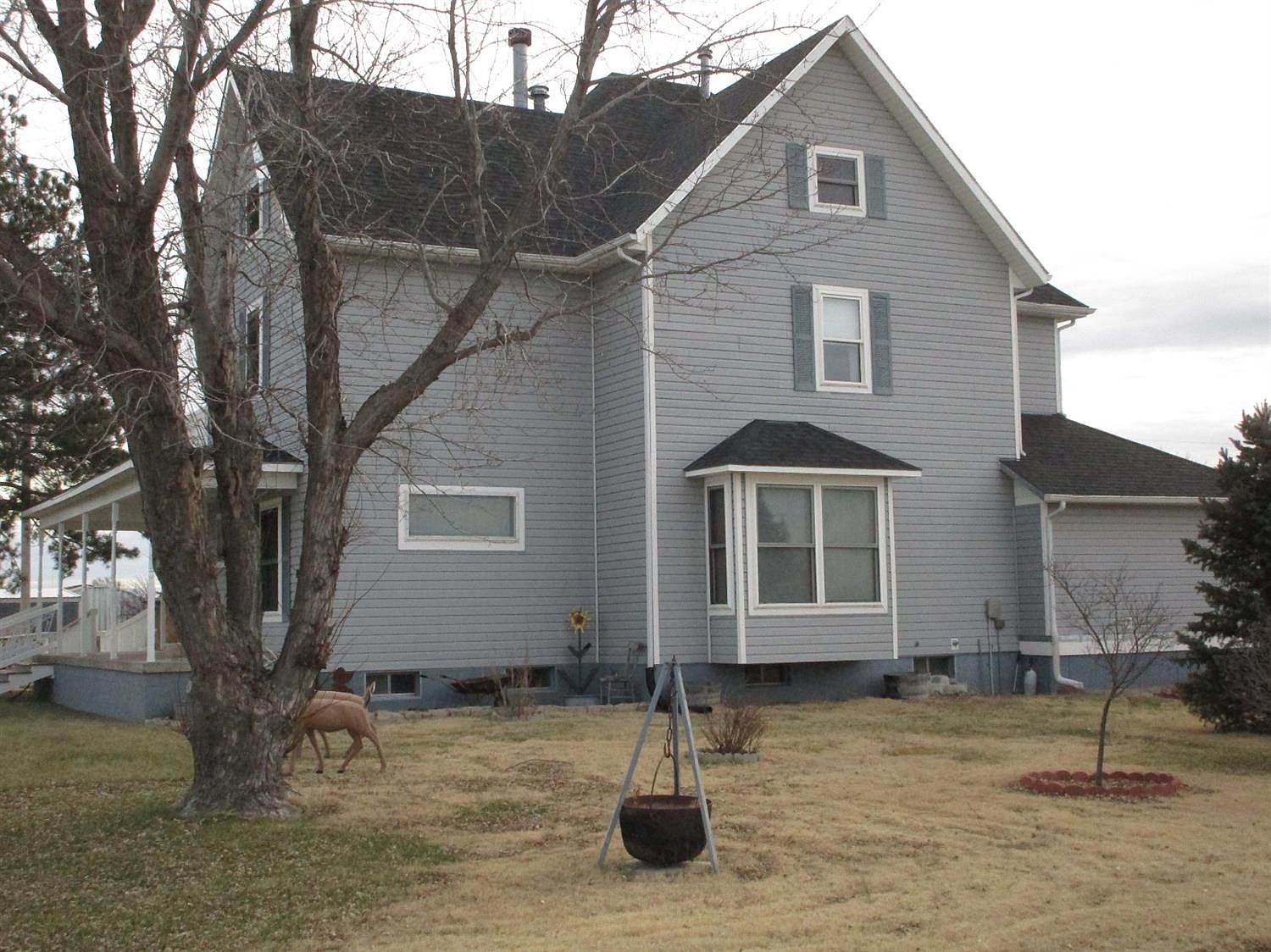 509 S Front St, Grinnell, KS 67738 Zillow