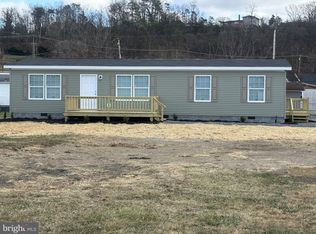 224 Chipley Ln, Moorefield, WV 26836