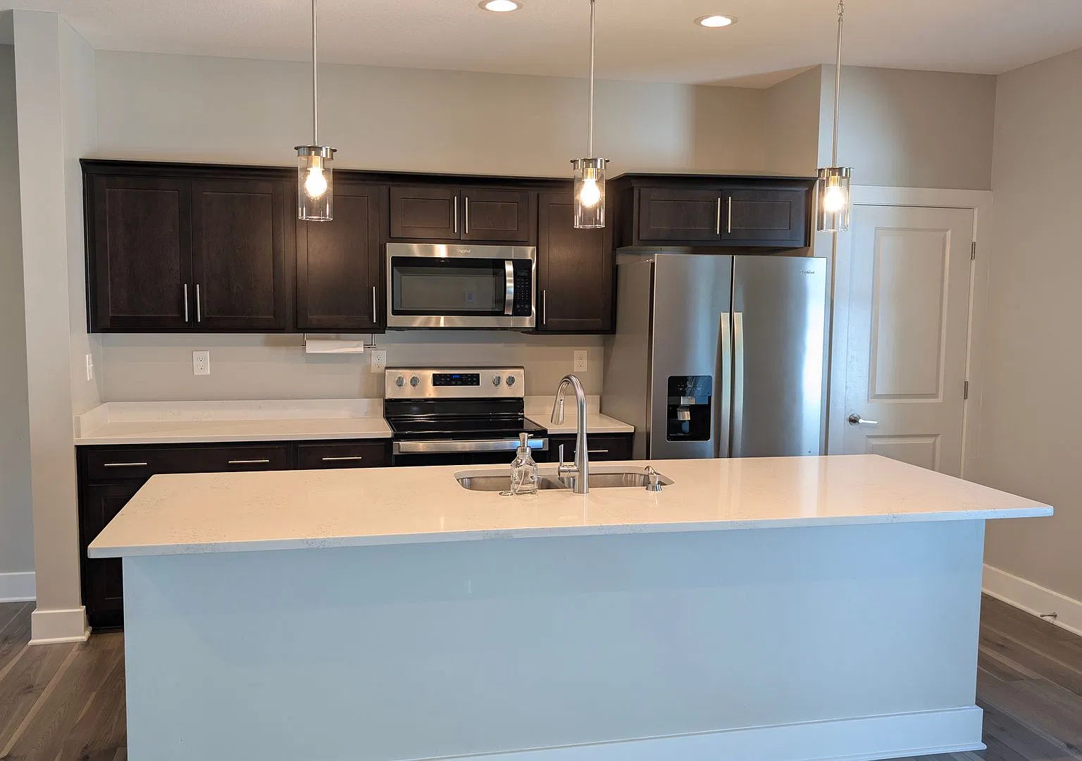 3 Bedroom Townhouse - Franklin Regional School District - Available Immediately — Photo 3