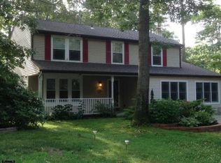 18 Grist Mill Pl, Galloway, NJ