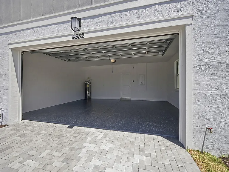 4332 Brookgreen Sq — Photo 33
