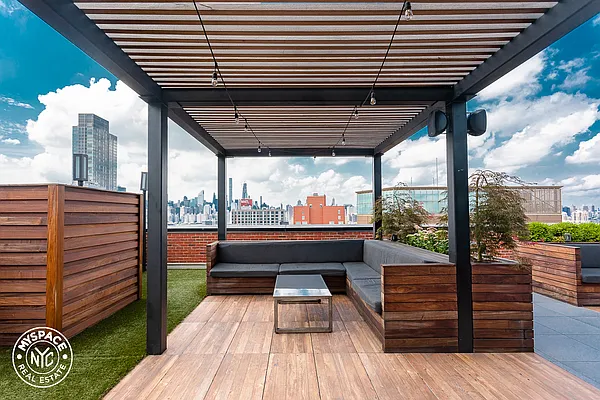 Rented by MySpaceNYC | media 53