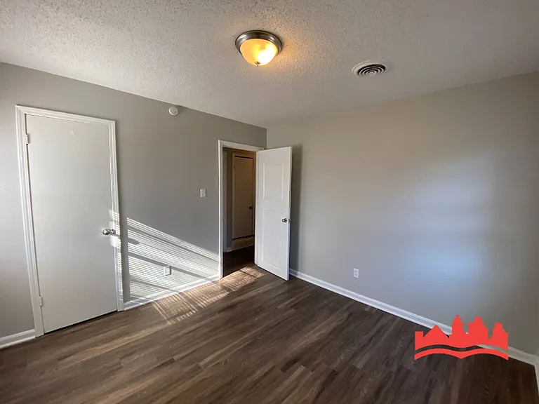 745 Harahan Rd — Photo 4
