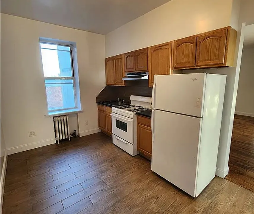 25-96 43rd St #C3