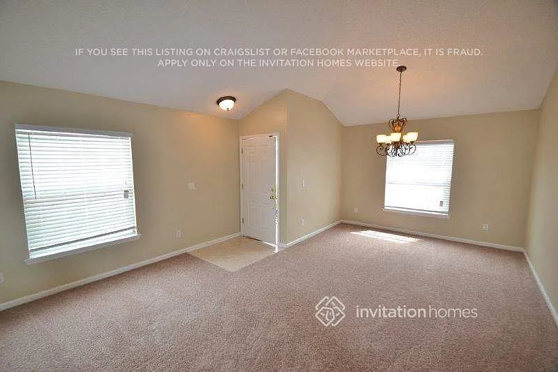 Building Photo - 3044 Southhall Ct