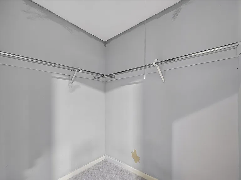 10706 Sagebluff Dr — Photo 13