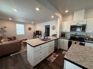 304 E Larime St, White Sulphur Springs, MT 59645