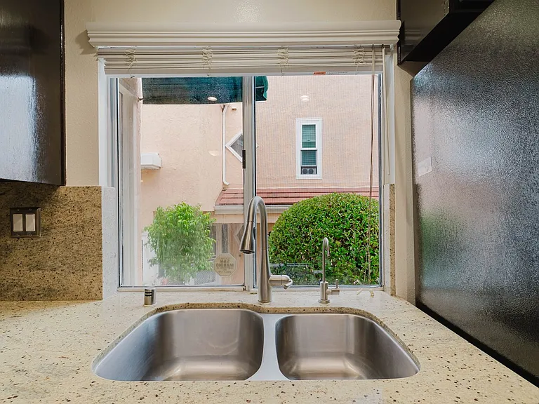 6301 Honolulu Ave #50 — Photo 14