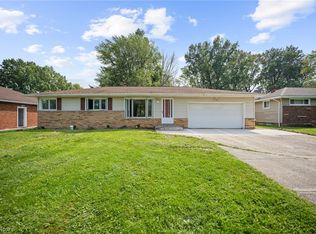 618 Twilight Dr, Seven Hills, OH 44131
