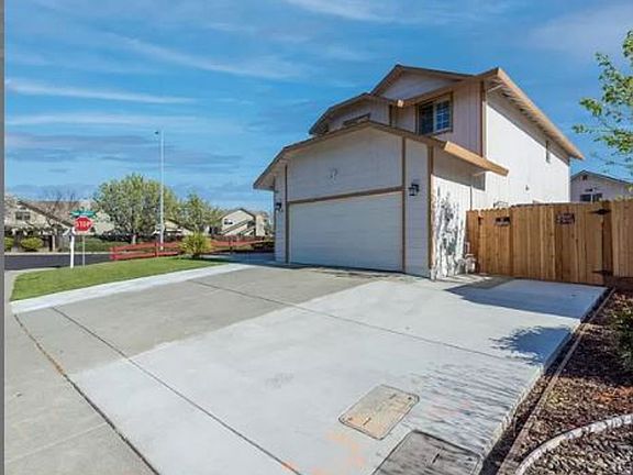 4th image of 398 Aaron Cir