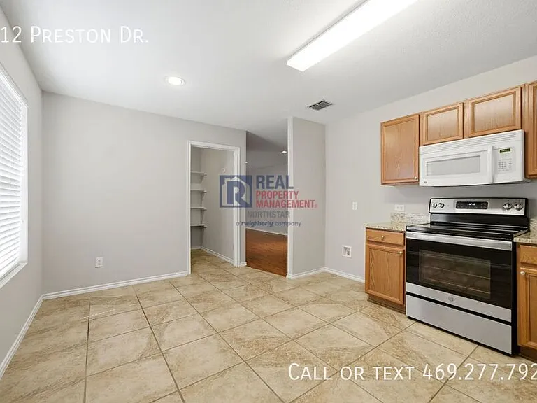 712 Preston Dr — Photo 12