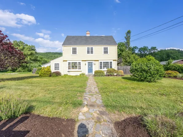 202 Main St #C, New Hartford, CT 06057