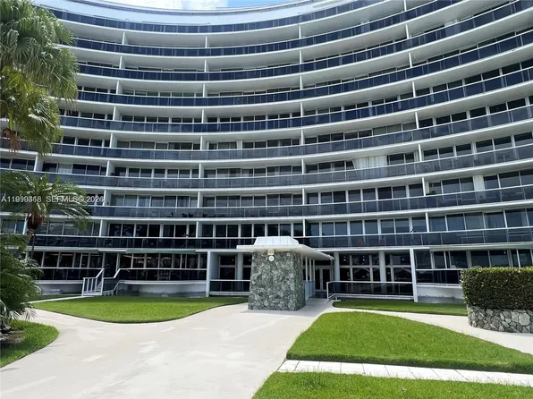 900 Bay Dr APT 311, Miami Beach, FL 33141
