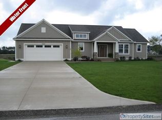 12995 Acacia Dr, Grand Haven, MI 49417