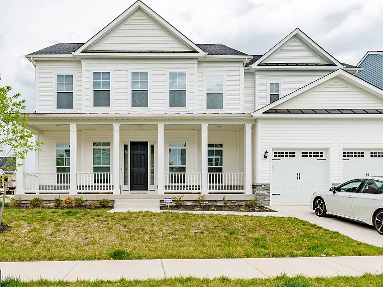 402 Meadow Creek Dr — Photo 4