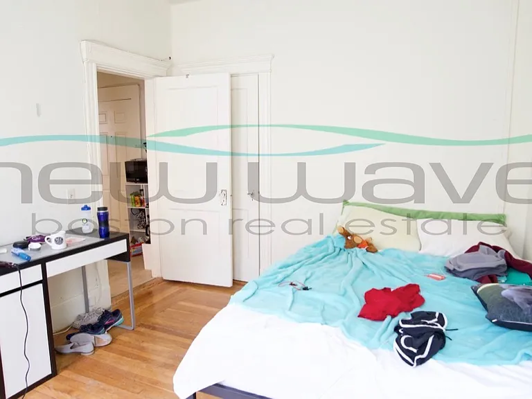 108 Hemenway St #4 — Photo 4