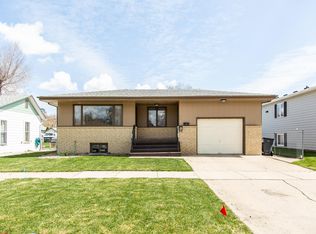 204 2nd Ave NE, Mandan, ND 58554