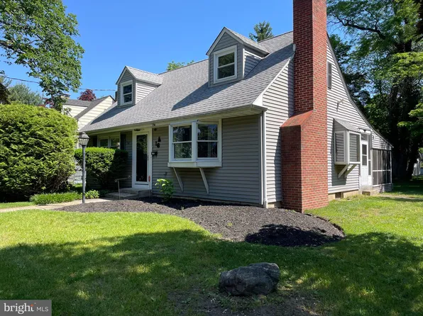 16 Morgan Ave, Riverton, NJ 08077