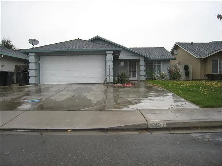 3443 Hawaii Ave photo 1