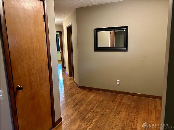 5th image of 24 Norris Dr
