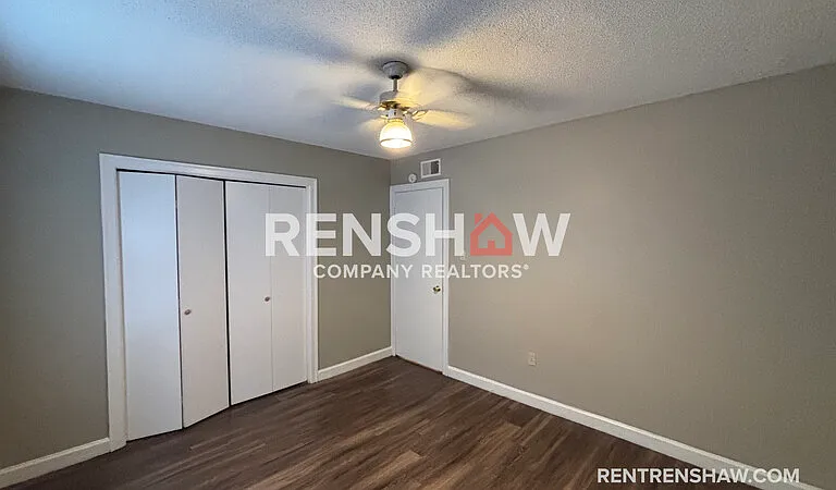 3212 Thirteen Colony Mall #4B — Photo 4