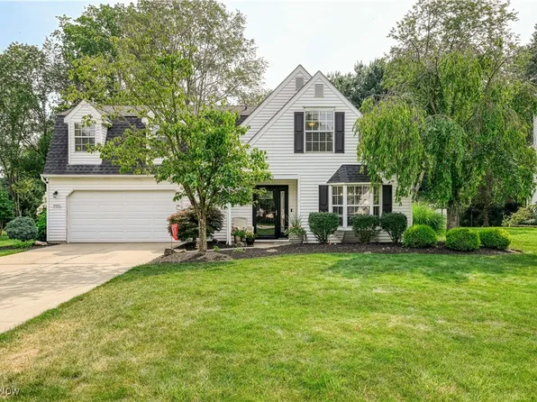 9931 Nantucket Cv, Twinsburg, OH 44087