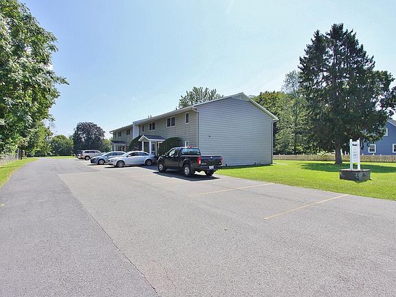 2nd image of 3 Simmons St #22
