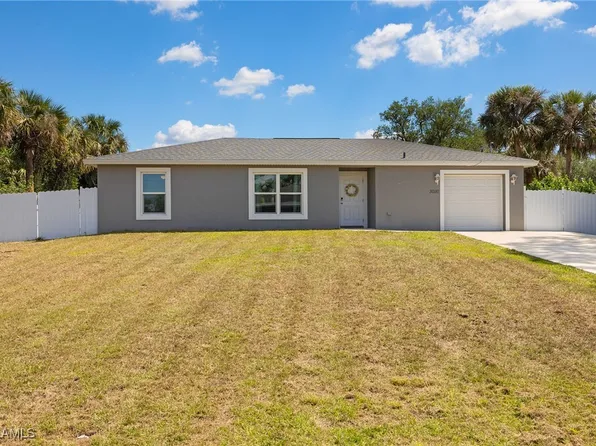 3016 S Beechwood Cir, Labelle, FL 33935