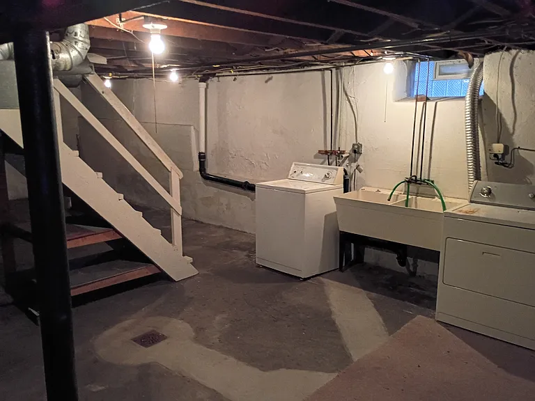 240 Ignatius Ave — Photo 13