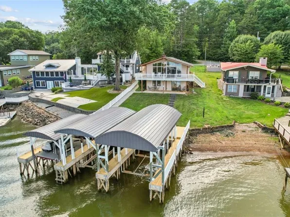 918 Pinehaven Dr, New London, NC 28127